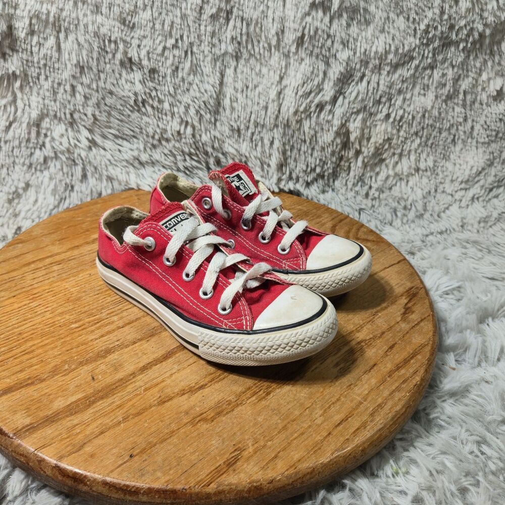 Converse Chuck Taylor All Star Low Unisex Red Canvas Sneaker Lace Up Size 12 Kid